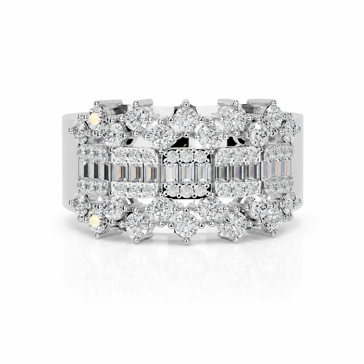 Étreinte de Cassiopée diamond ring — main view