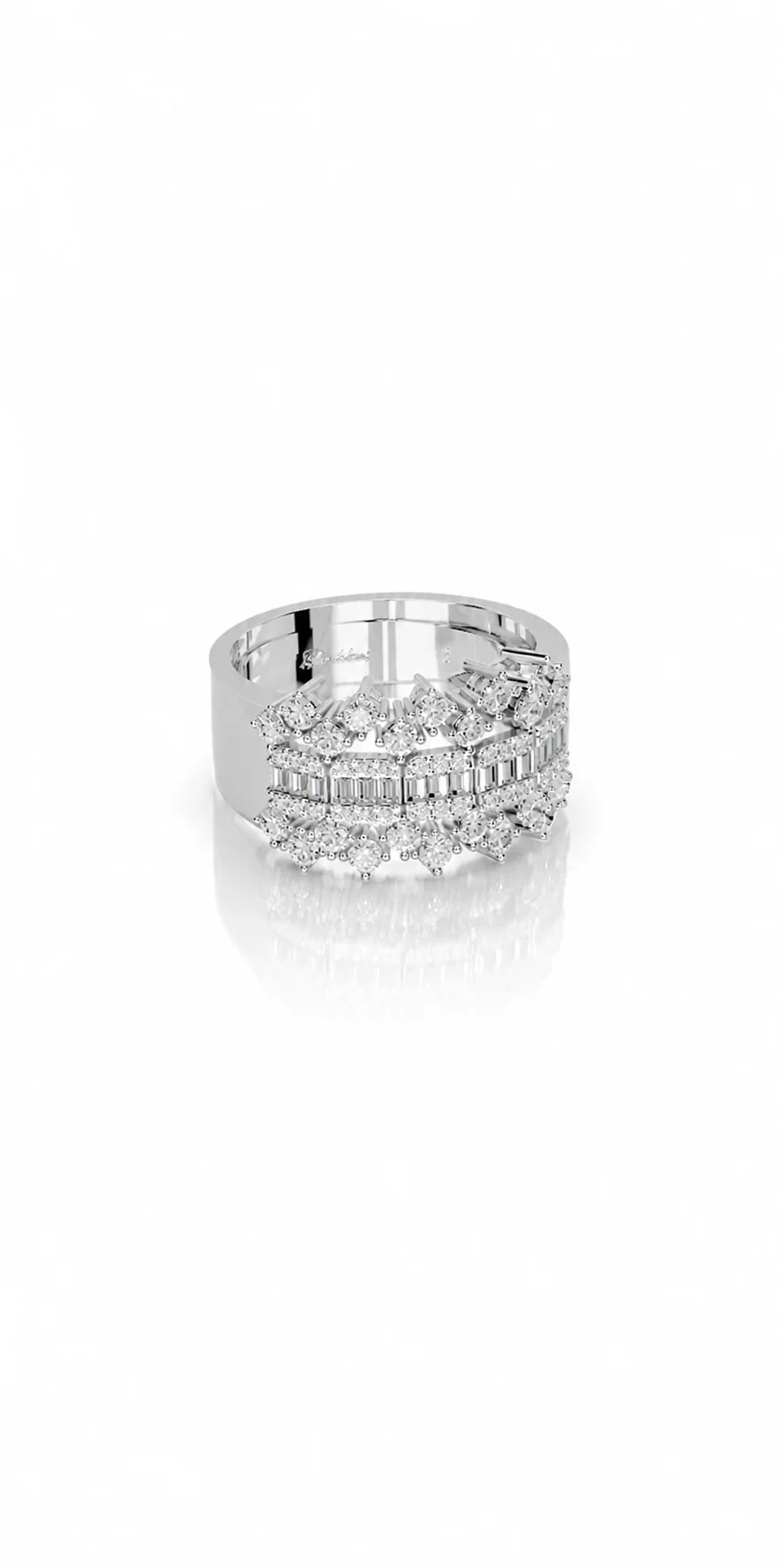 Étreinte de Cassiopée diamond ring — sculptural profile